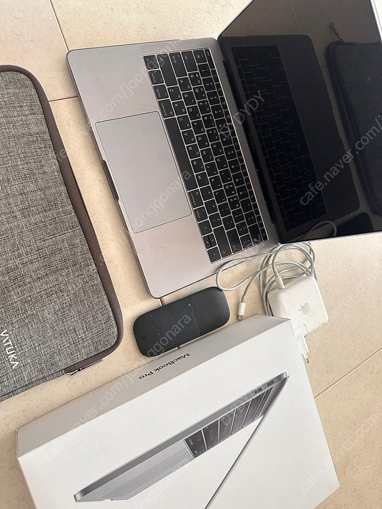 [맥북프로] 2018구입 2017년형 맥북프로 13인치 논터치바 (a1708) 판매합니다 이미지