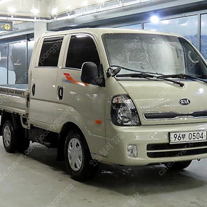 중고트럭 매매 봉고3 카고 1톤 더블캡 중고화물차매매 흰색 2017년식 62,274km 1.0톤/더블캡/초장축/(CRDi) 럭셔리 중고차 할부가능