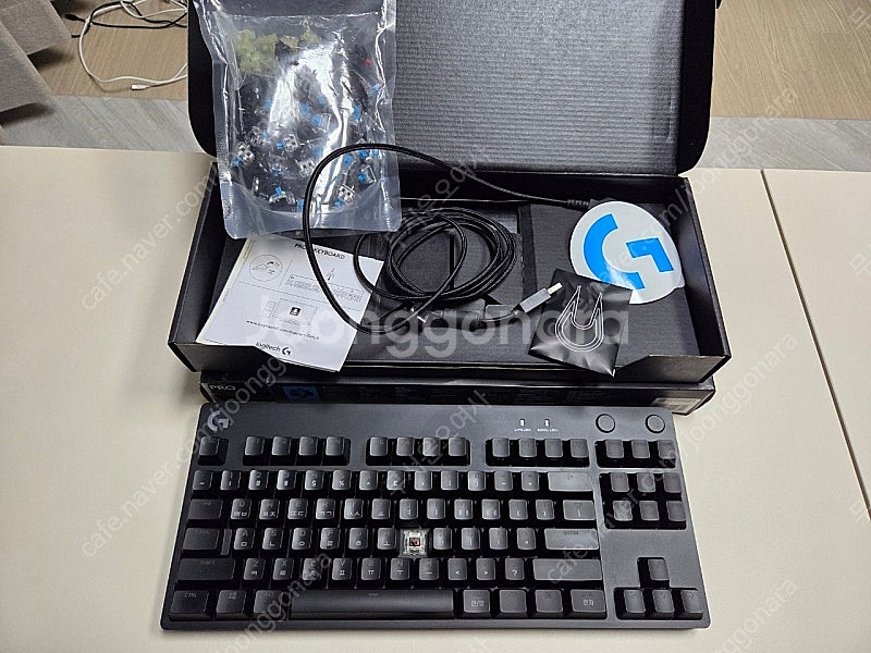 로지텍 G PRO 키보드 체리 갈축--3