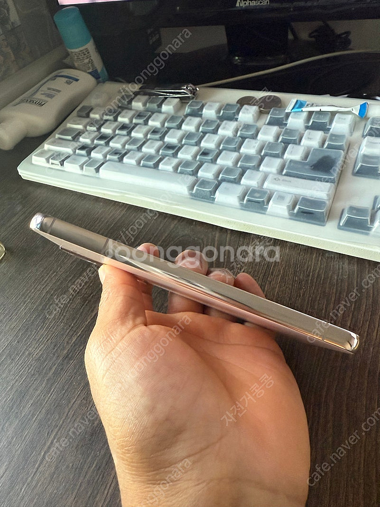 갤럭시 s22 / s901 골드핑크 256G 팝니다.--9