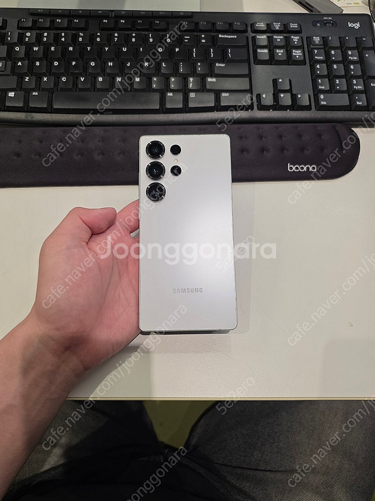 갤럭시 S25 울트라 1tb 화이트 S급 판매합니다--0