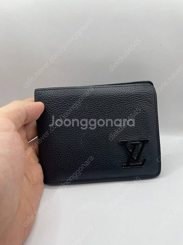 루이비통 블랙 에어로그램 남성 반지갑--1