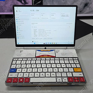 GPD Win Max 2 (6800U, 16GB, 2TB, LTE, 터치스크린) With Gundam POP SKIN(건담 스킨)