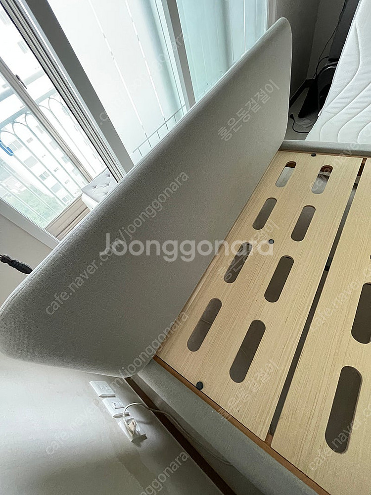 코알라 침대 프레임 퀸사이즈 판매합니다--1