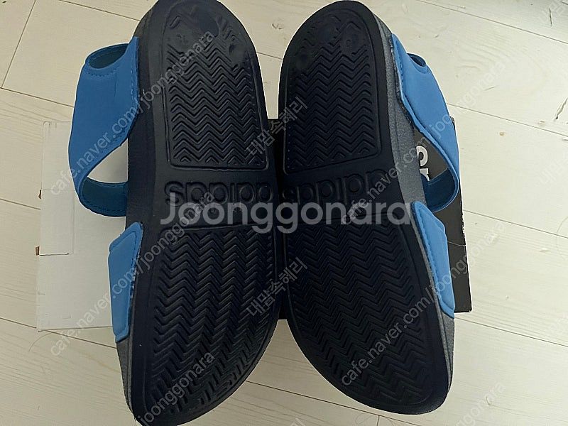 아디다스 키즈 아딜렛 샌들 K G26878 새상품--3
