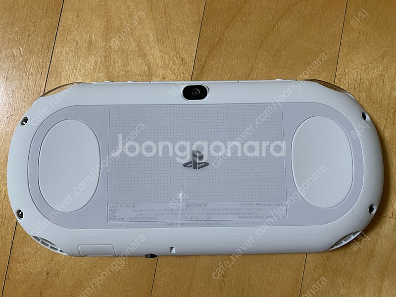 [대전] PS VITA 2세대 화이트 풀박스 판매합니다...--4