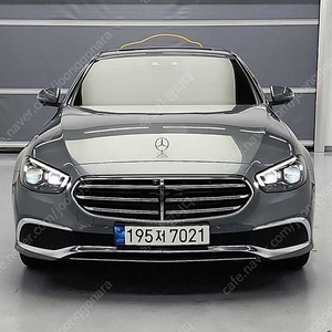 벤츠 E클래스 중고 벤츠 인증 중고 W213 E300e 4MATIC 익스클루시브 중고차직거래카페