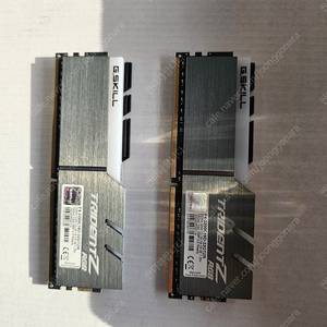 지스킬 cl16 3200 트라이던트 z rgb 32gb (16*2)