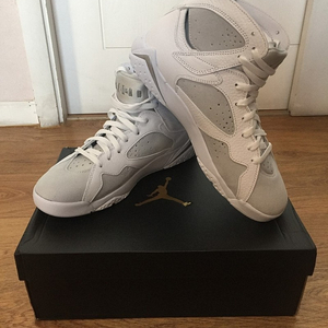 에어조던7 (Jordan7) 퓨어머니 사이즈 270 새 상품 (NEW) AIR JORDAN 7 20만원