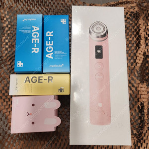 메디큐브 에이지알 부스터프로 핑크 에디션 + 핑크 토끼 케이스