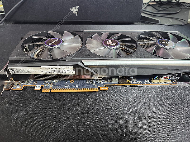 사파이어 RX 5700 XT 니트로+--6