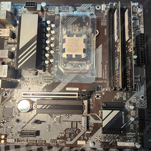 8500G + B650M K+ DDR5 5600 16GB X 2 보드셋 팝니다.
