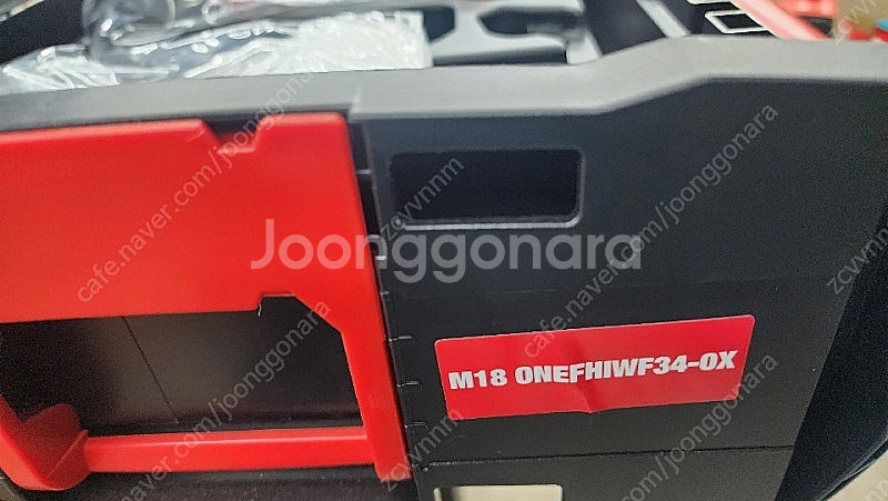 밀워키 충전하이토크임팩렌치 M18 ONEFHIWF34-...--0