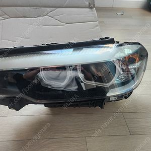 G30 18년식 520d 전기형 헤드램프 운전석측
