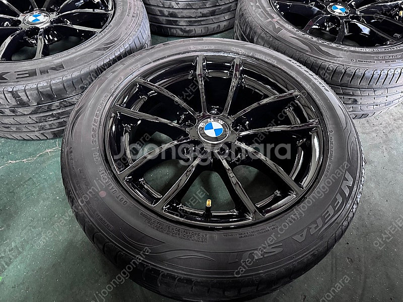 [판매] BMW 118d 블랙유광 16인치 휠타이어 판...--0