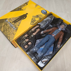 핫토이 울버린 1973 일반 버전