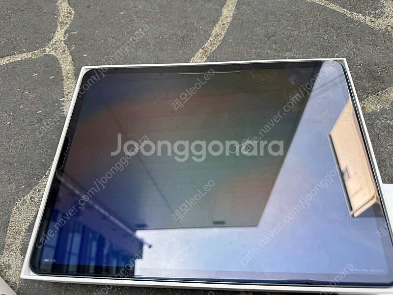 아이패드 프로 4세대 12.9인치 120gb 팝니다.--0