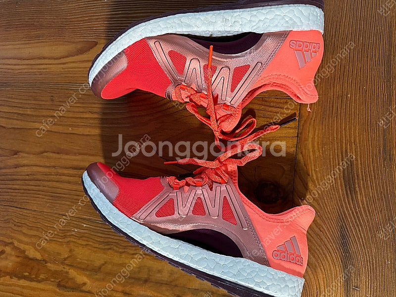 아디다스퓨어부스트235 아디다스여성러닝화--0