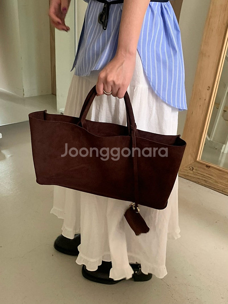[새제품] 아미먼트 브래드 양가죽 스웨이드백 토트백(브...--1