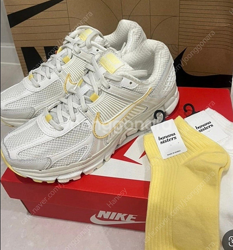 나이키 줌 보메로 5 운동화 새제품--0