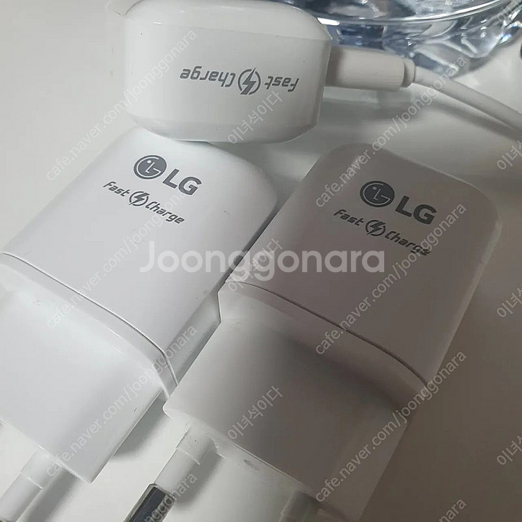 삼성 LG 15W 고속충전기 팝니다.3개 만원--3