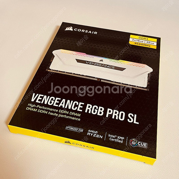 커세어 벤젠스 화이트 RGB PRO DDR4 32GB ...--0