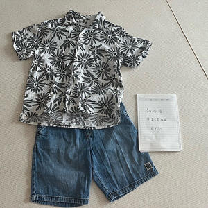 자라키즈 데님반바지 (11-12)/ 자라 플라워패턴셔츠 (10-11) 둘다 약 140~145사이즈 여행룩추천