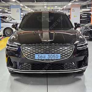 GV70 중고 GV70 일렉트리파이드 검정색 2024년식 23,913km e-AWD 수원중고차