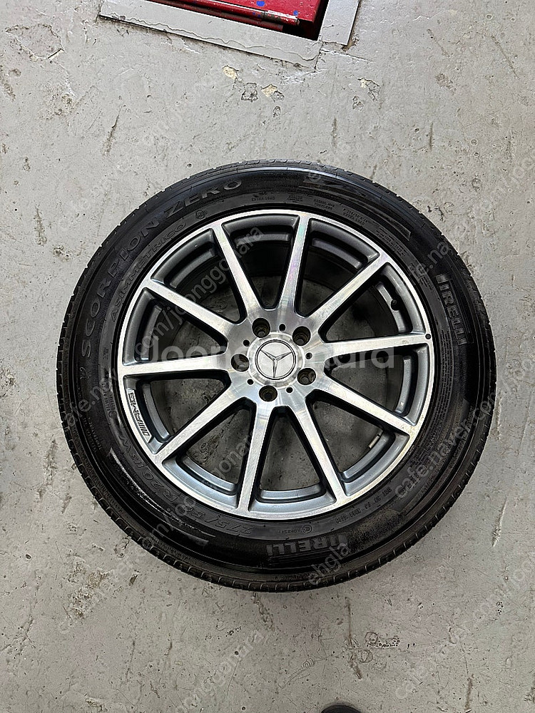 지바겐 63amg 20인치 휠타이어 (피렐리 스콜피온 275 50 20)--1