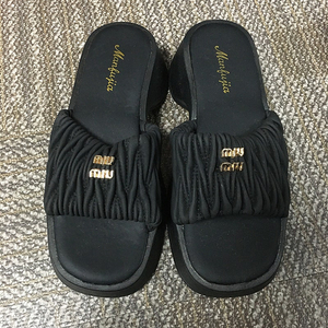 미우미우 웨지 슬리퍼 250
