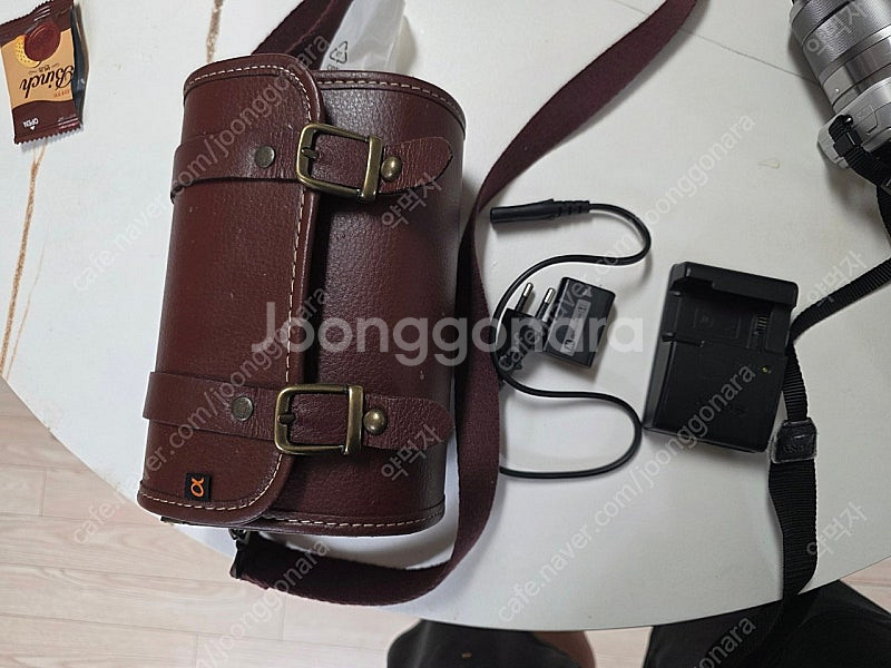 소니 NEX-3 미러리스 카메라 화이트 색상판매합니다--4
