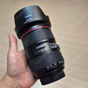 캐논 신계륵 EF 24-105mm F4L 렌즈 신품급 판매합니다.