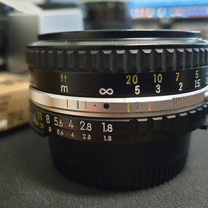 니콘 nikon mf 50mm f1.8 팬케익 and mf 105mm f2.5 해바라기 신동급