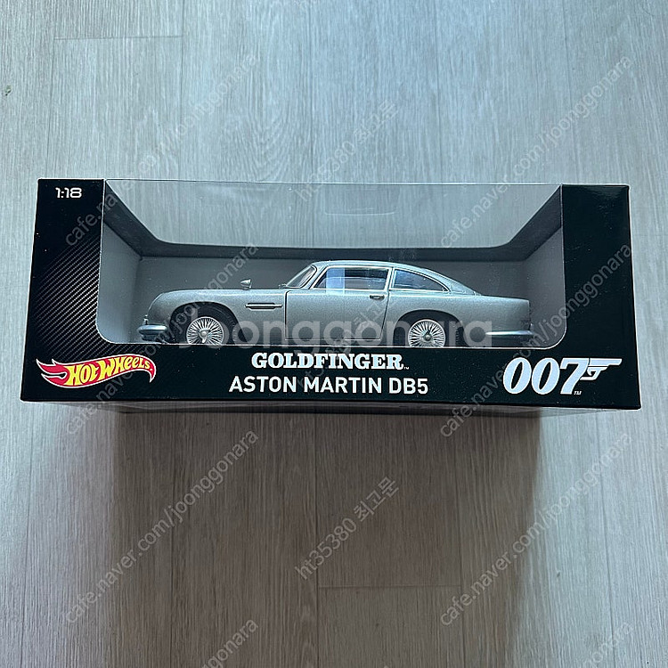 HotWheels 핫휠 1/18 애스턴마틴 DB5 골드...--1