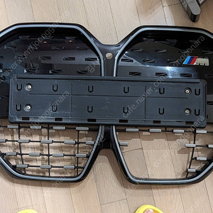 BMW i4 키드니그릴 판매