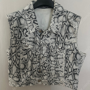 알렉산더왕 크롭 베스트 S 55