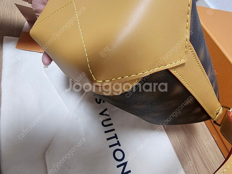 루이비통 버질아블로 블러리 모노그램 더블체인 돕키트 크...--5