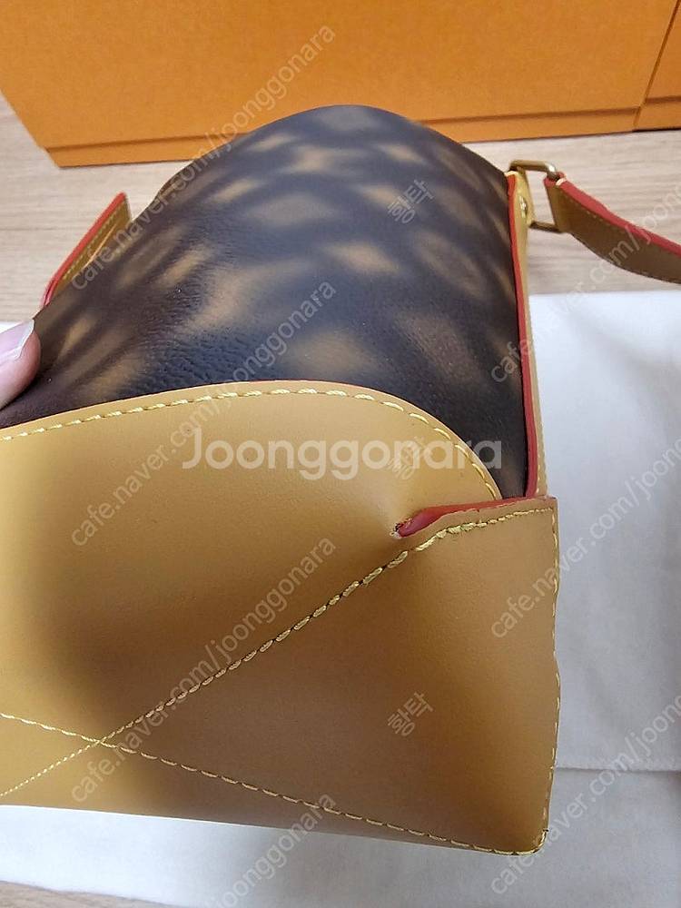 루이비통 버질아블로 블러리 모노그램 더블체인 돕키트 크...--6