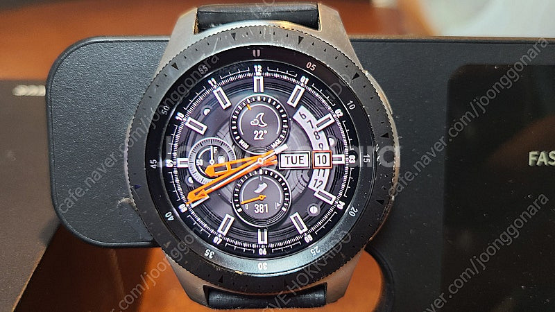 삼성 갤럭시 워치 46mm 블루투스 실버색상 팝니다--1