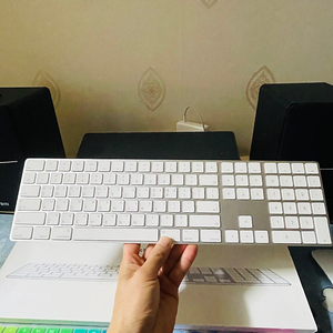 애플 매직 키보드 판매합니다
