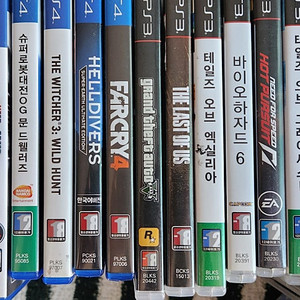 ps4 ps3 타이틀 15개 일괄로 팝니다.