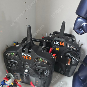 스펙트럼 IX14,NX10 rc조종기 각각