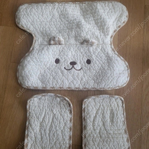 아기띠 침받이