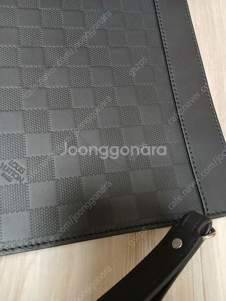 루이비통 남성 클러치백 n60450 팝니다. 상태좋음--5