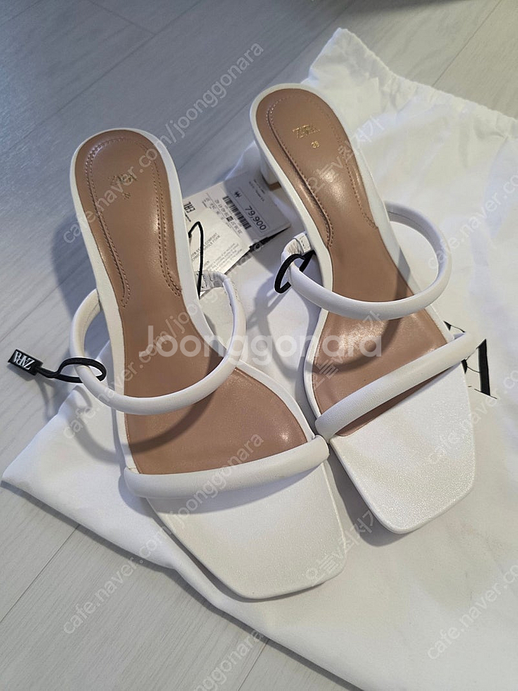 자라 ZARA 여성 샌들 (245사이즈)--0