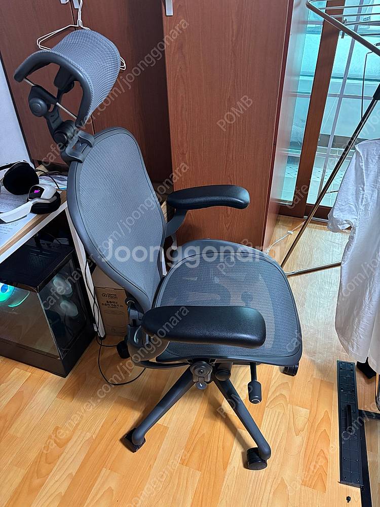 허먼밀러 뉴에어론 라이트플러스 정품--4