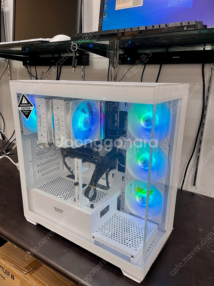 급처) 7800x3d 화이트 게이밍 pc 반본체 판매합...--0