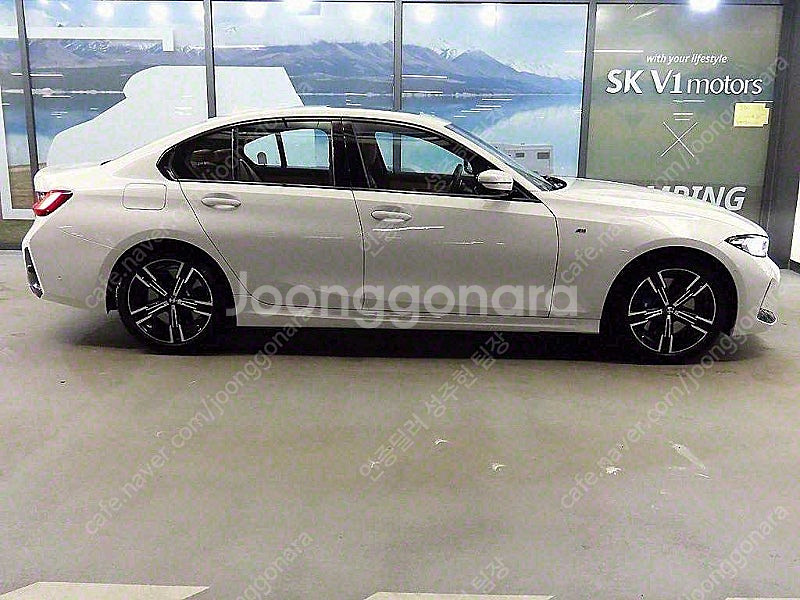 BMW 3시리즈 중고 BMW 중고 BMW 3시리즈 중고차 할부가능 흰색 2024년식 11,150km 320i M 스...--3