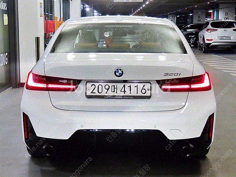 BMW 3시리즈 중고 BMW 중고 BMW 3시리즈 중고차 할부가능 흰색 2024년식 11,150km 320i M 스...--5