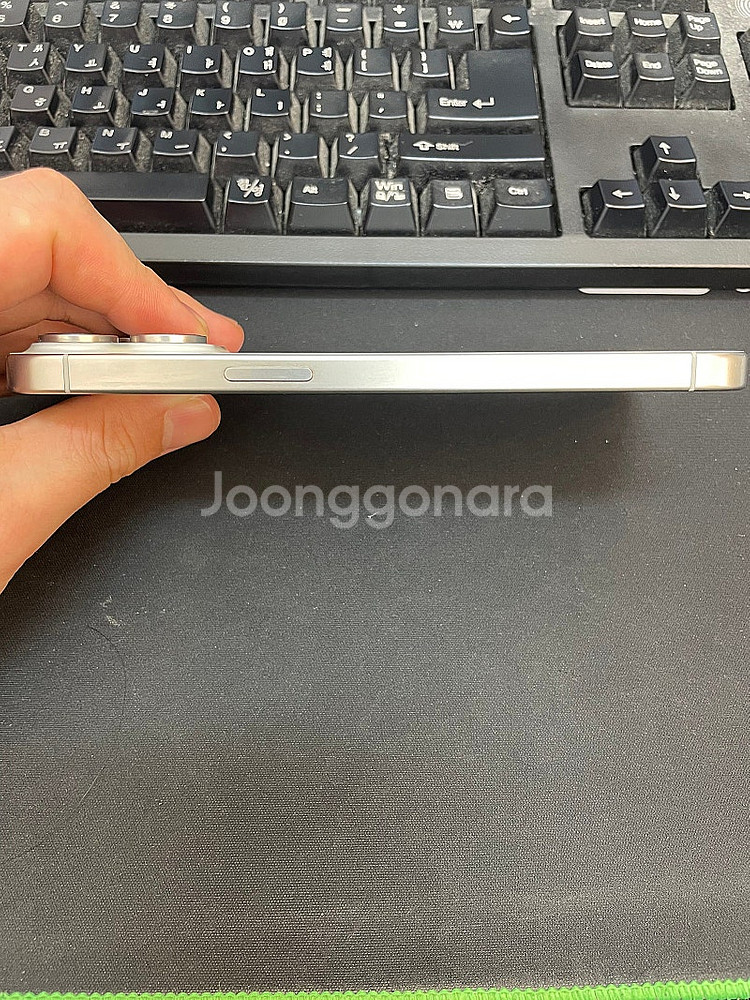 아이폰15프로맥스 화이트 256GB 상태좋은 중고100...--4